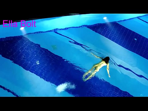❤️ Nu mă pot opri din privit, tânără blondă surprinsă înotând goală în piscina stațiunii ELLA BOLT ️❌ at porn ro.porngifer.ru ❌